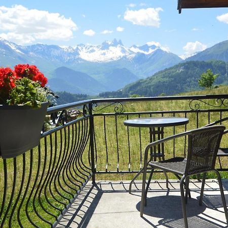 Le Petit Chalet-Leard Jarrier 外观 照片