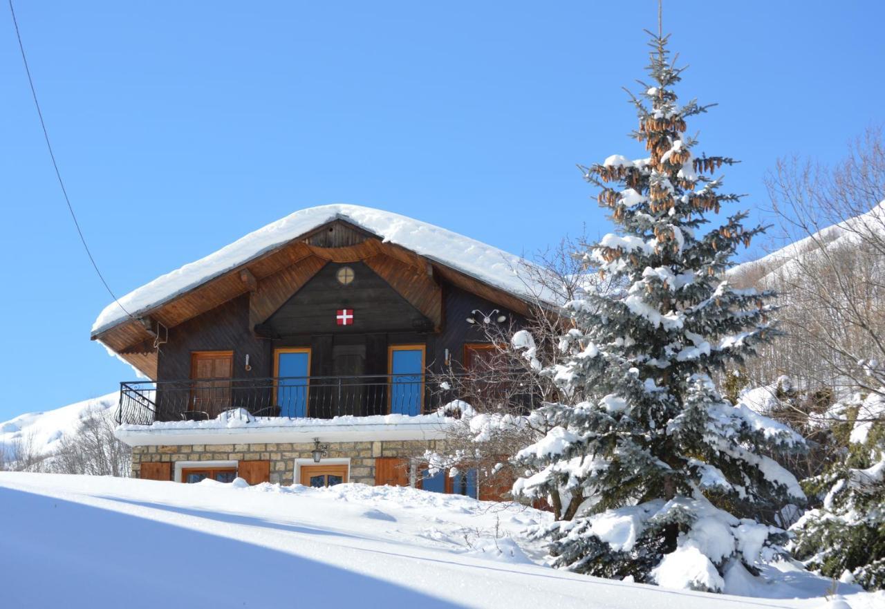 Le Petit Chalet-Leard Jarrier 外观 照片