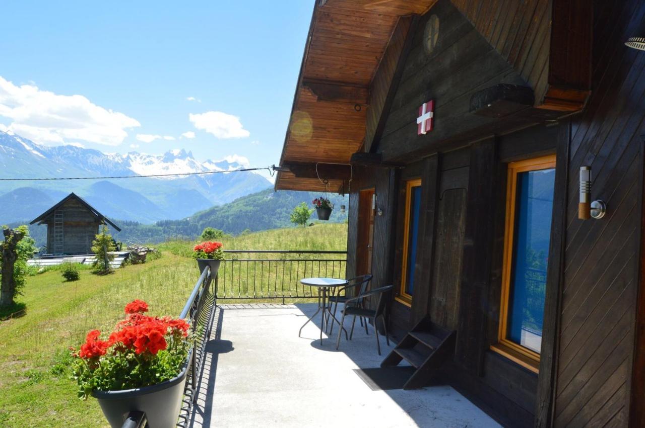 Le Petit Chalet-Leard Jarrier 外观 照片